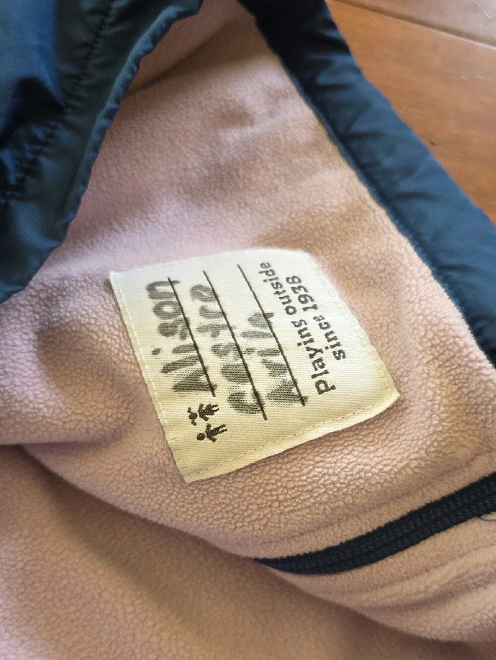 Columbia Lightweight Hooded Jacket in Pink and Navy